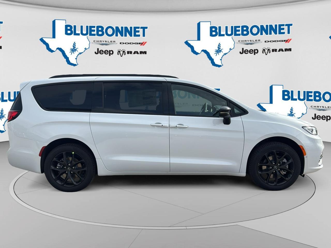 2026 Chrysler Pacifica Limited New Braunfels TX