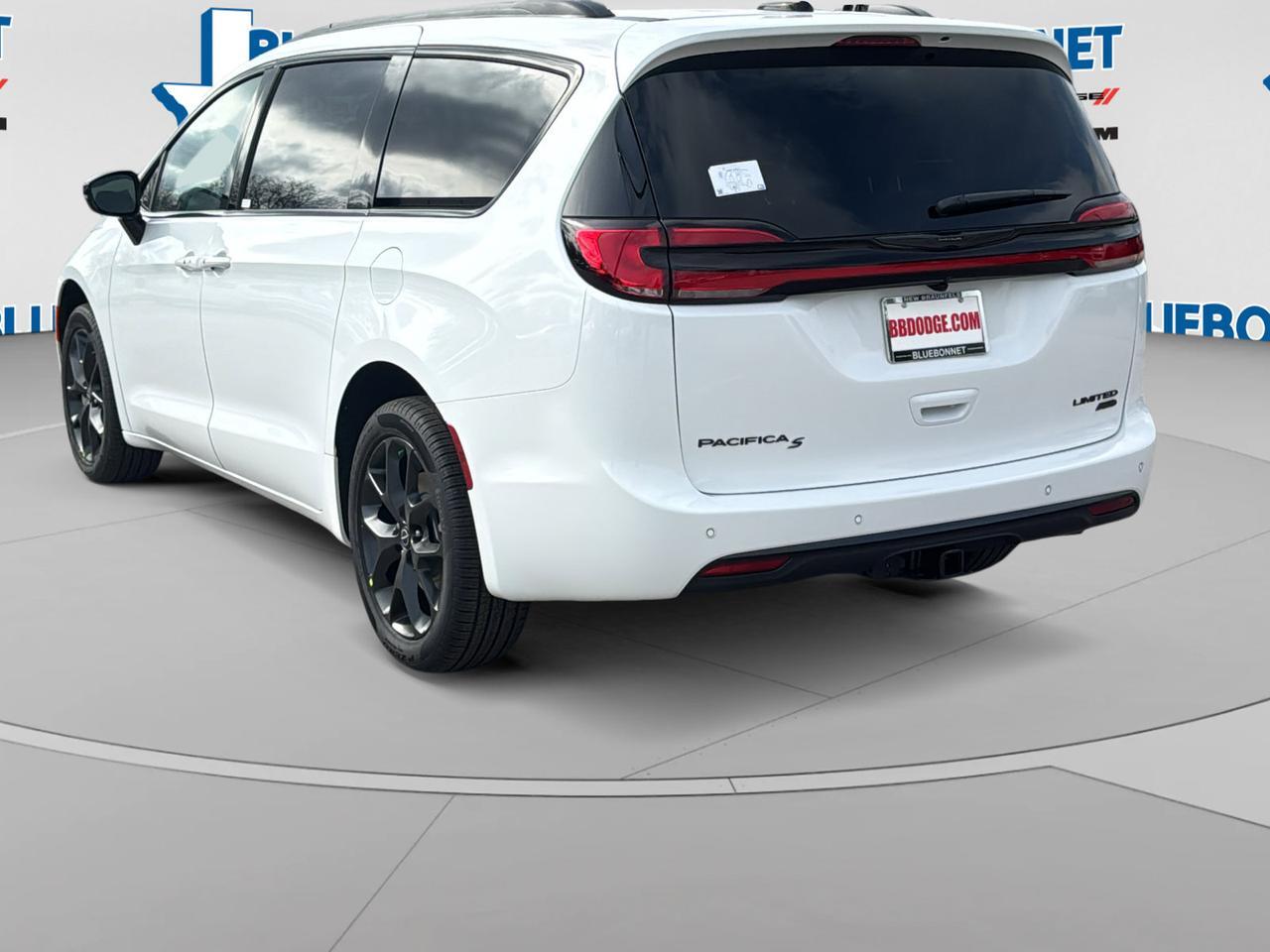 2026 Chrysler Pacifica Limited New Braunfels TX