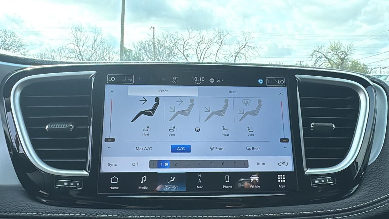 2026 Chrysler Pacifica Limited New Braunfels TX