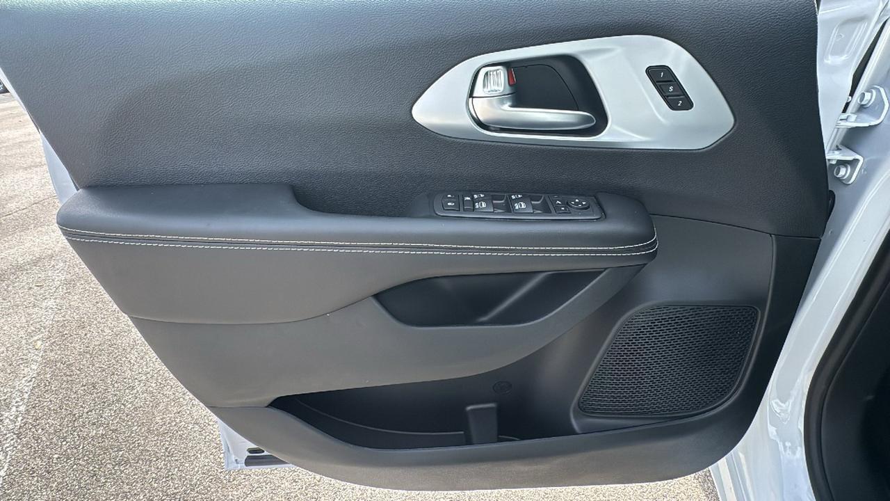 2026 Chrysler Pacifica Limited New Braunfels TX