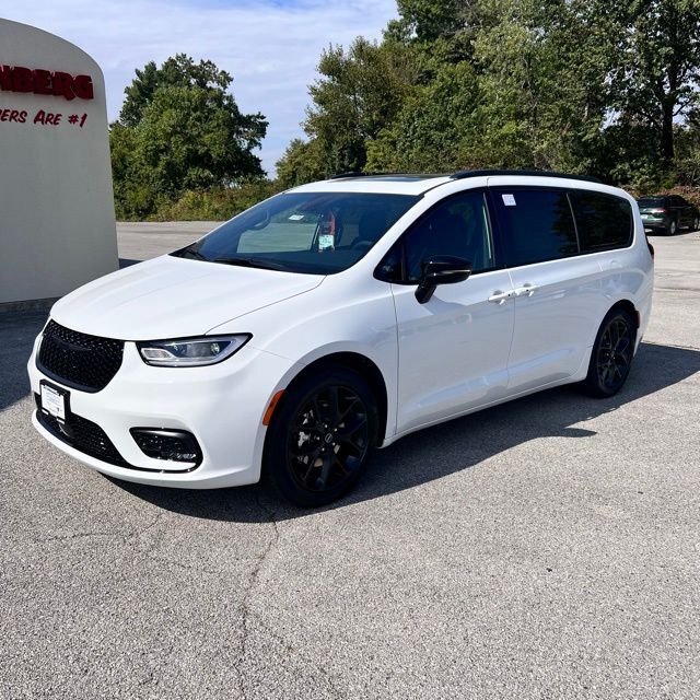 2026 Chrysler Pacifica Limited