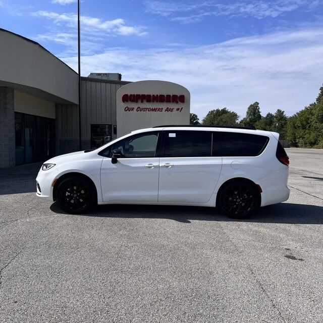 2026 Chrysler Pacifica