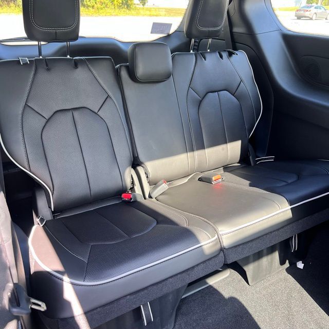 2026 Chrysler Pacifica Limited Herrin IL