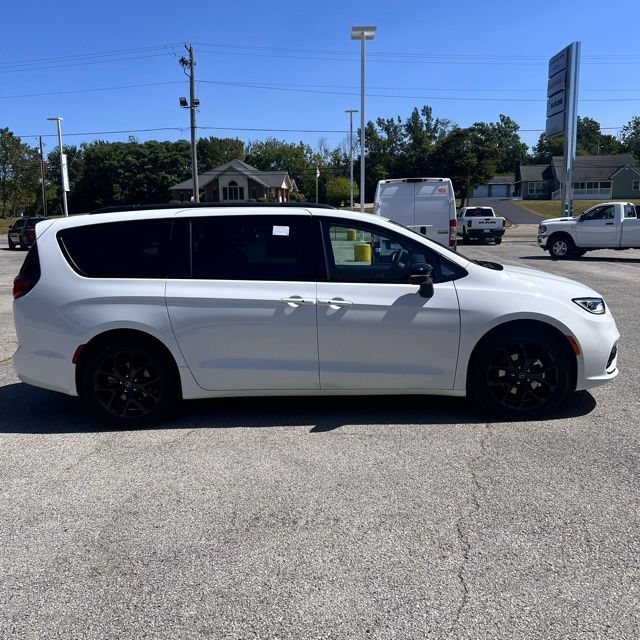 2026 Chrysler Pacifica Limited Herrin IL