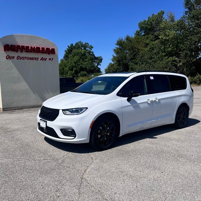 2026 Chrysler Pacifica Limited