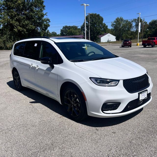 2026 Chrysler Pacifica Limited Herrin IL