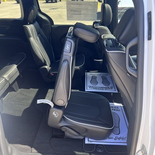 2026 Chrysler Pacifica Limited Herrin IL