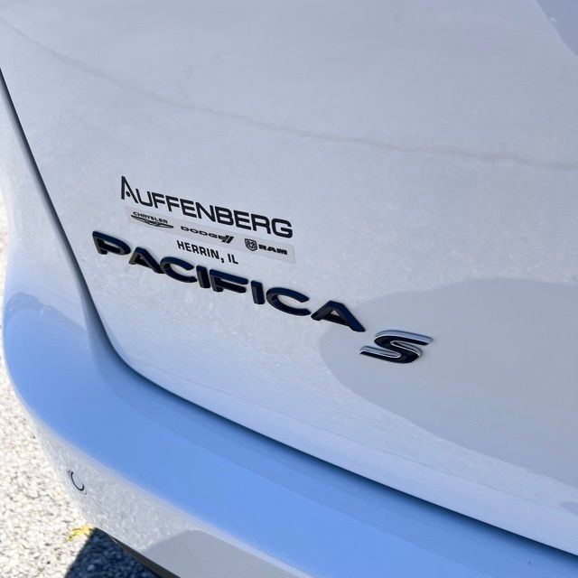 2026 Chrysler Pacifica Limited Herrin IL
