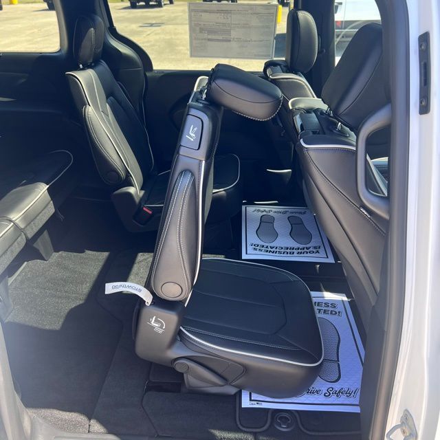 2026 Chrysler Pacifica Limited Herrin IL