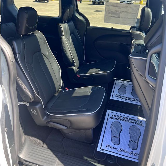 2026 Chrysler Pacifica Limited Herrin IL