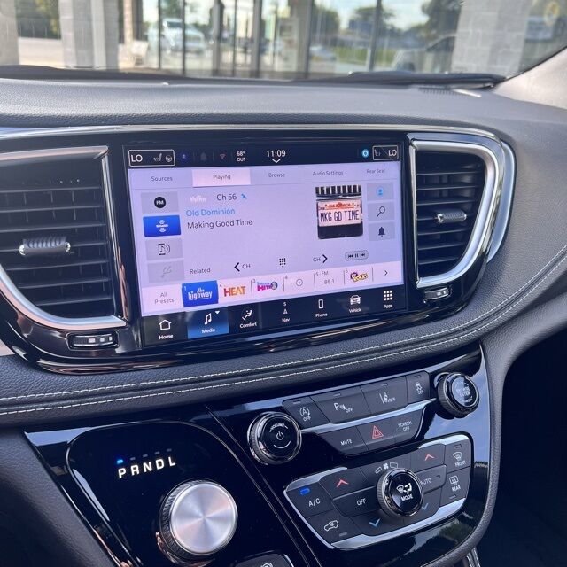 2026 Chrysler Pacifica Limited Herrin IL