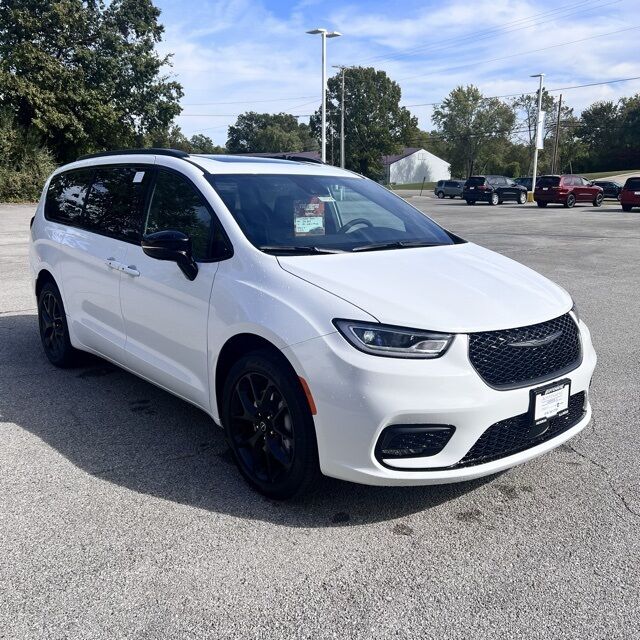 2026 Chrysler Pacifica Limited Herrin IL