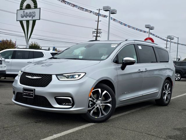 2026 Chrysler Pacifica Pinnacle