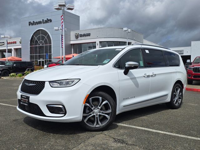 2026 Chrysler Pacifica Pinnacle