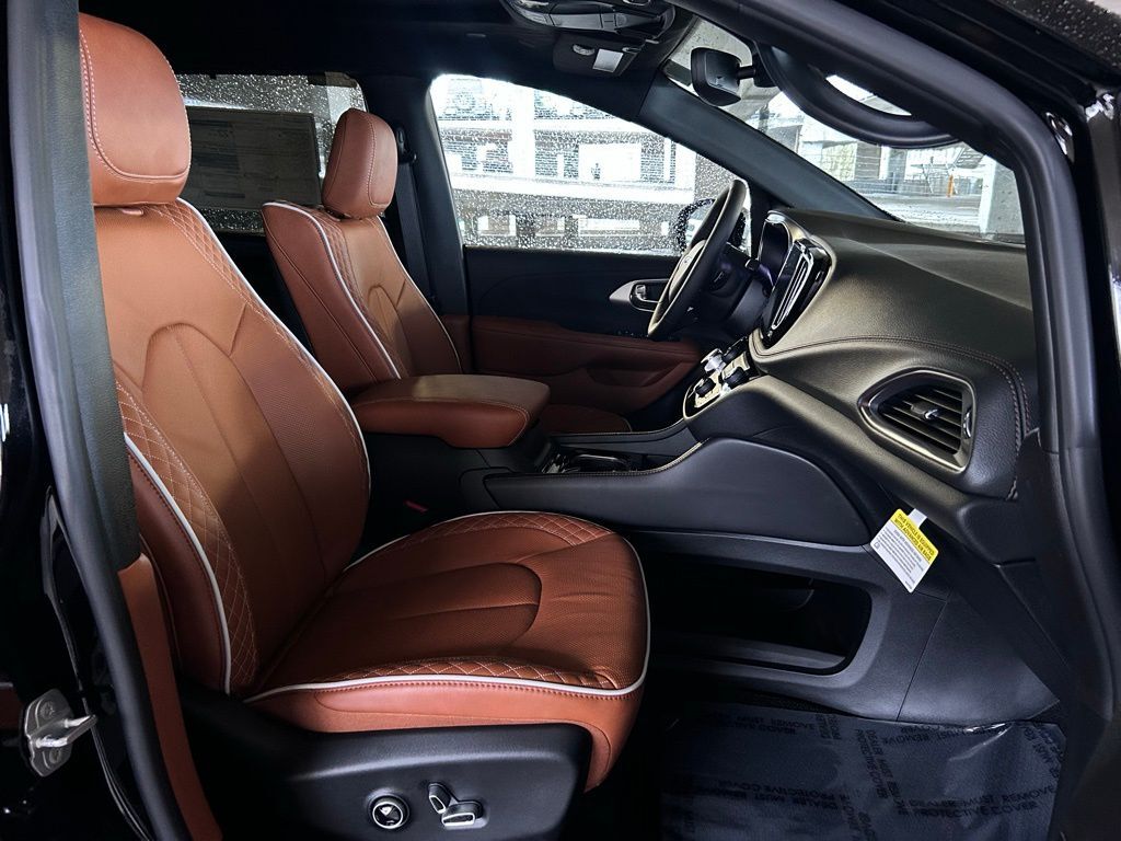 2026 Chrysler Pacifica Pinnacle Portland OR