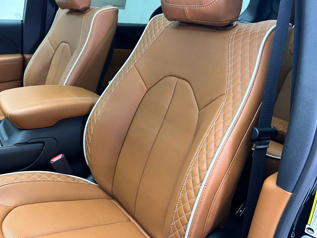 2026 Chrysler Pacifica Pinnacle Portland OR