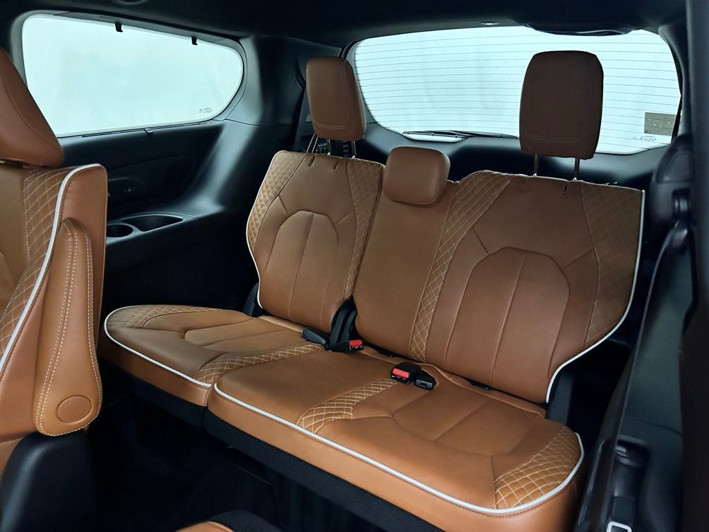 2026 Chrysler Pacifica Pinnacle Portland OR