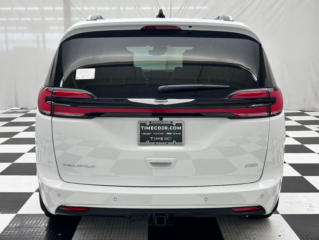 2026 Chrysler Pacifica Pinnacle Portland OR