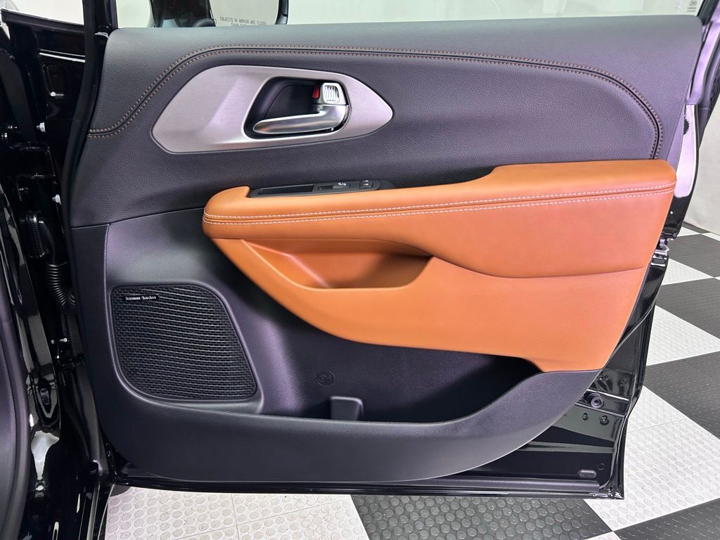 2026 Chrysler Pacifica Pinnacle Portland OR