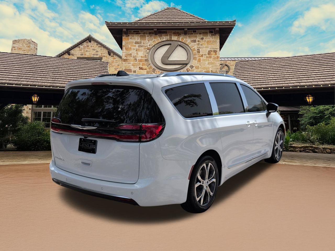 2026 Chrysler Pacifica Pinnacle