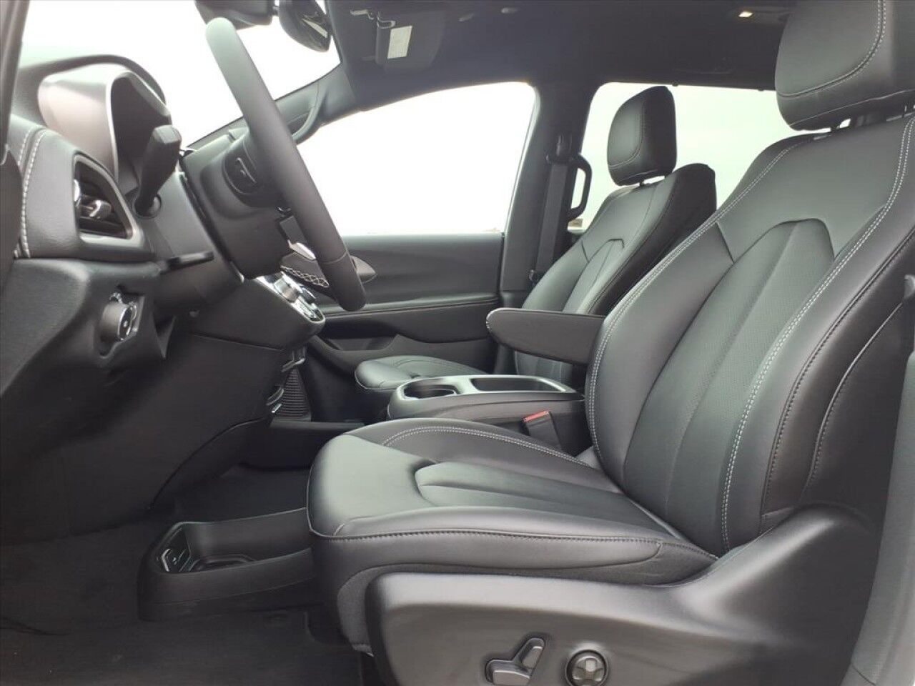 2026 Chrysler Pacifica Select Uvalde TX