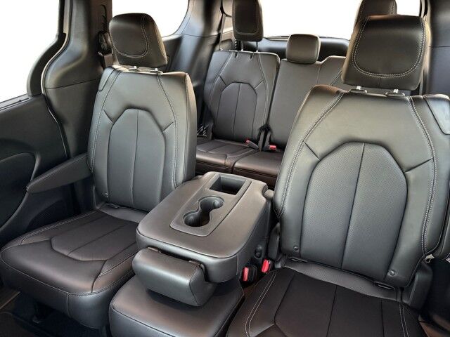 2026 Chrysler Pacifica Select Burnet TX