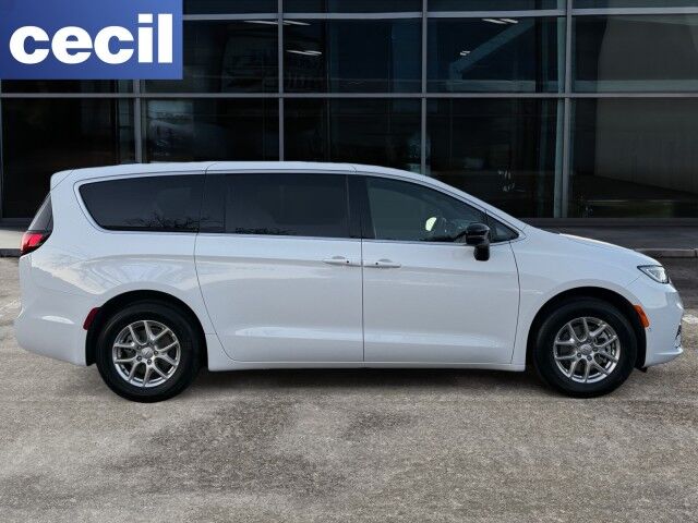 2026 Chrysler Pacifica Select Burnet TX