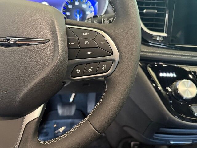 2026 Chrysler Pacifica Select Burnet TX