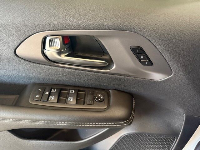 2026 Chrysler Pacifica Select Burnet TX