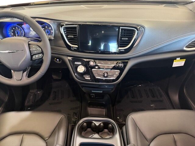 2026 Chrysler Pacifica Select Burnet TX