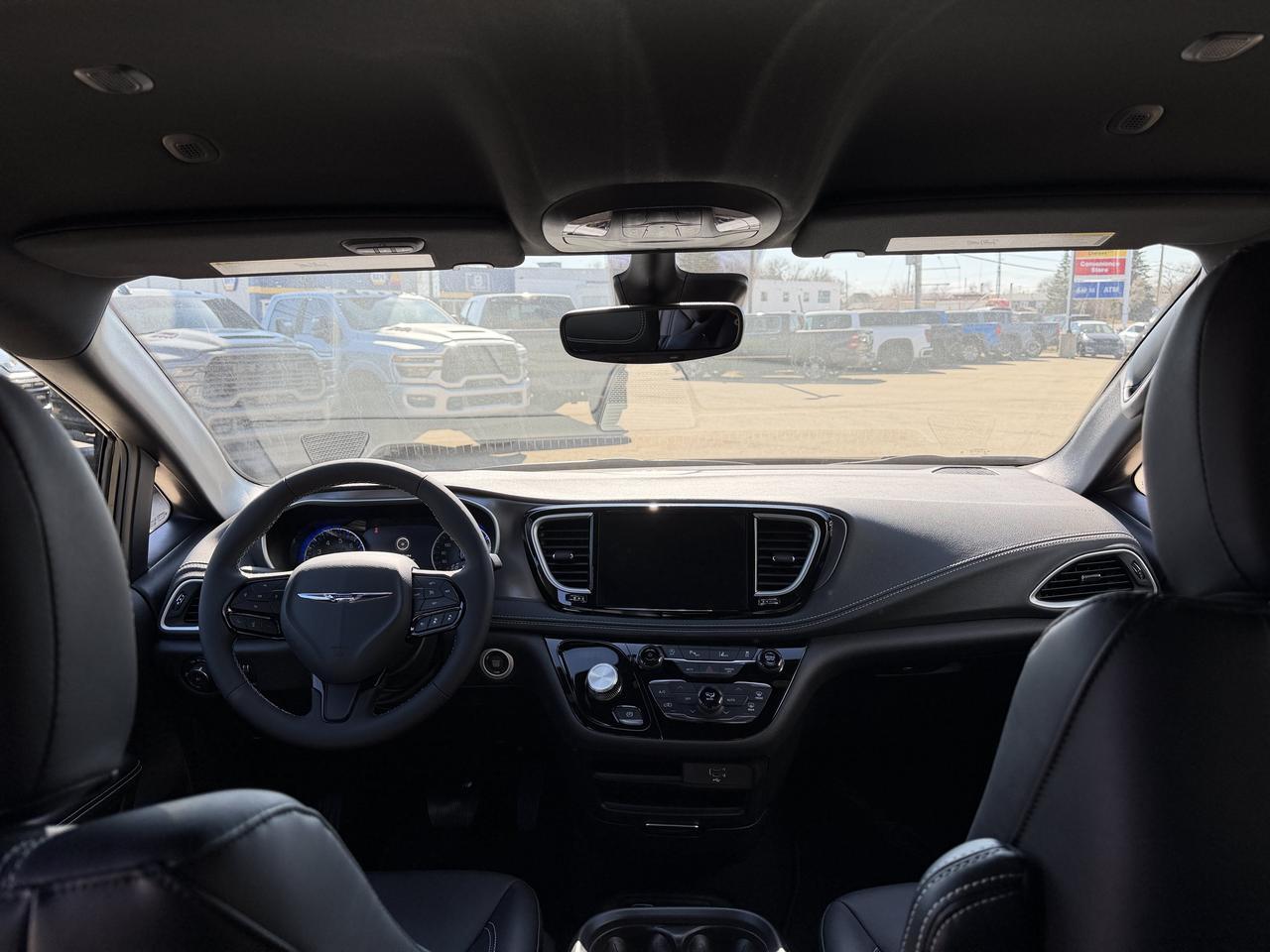 2026 Chrysler Pacifica Select AWD | Diamond Black Crystal Pearl | Pentastar V6 | S Appearance Package | 20IN Wheels Redwater AB