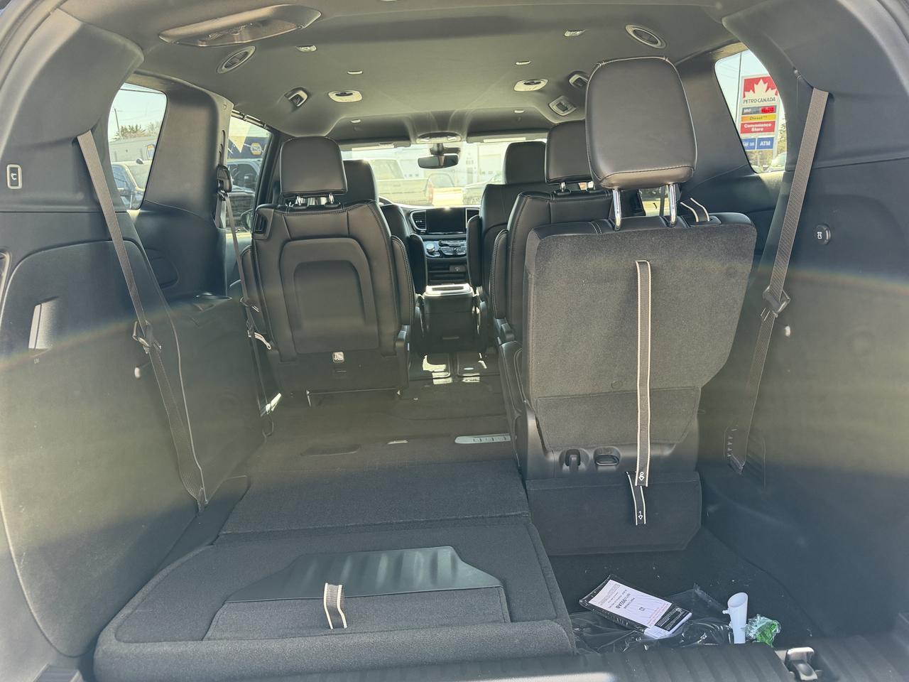 2026 Chrysler Pacifica Select AWD | Diamond Black Crystal Pearl | Pentastar V6 | S Appearance Package | 20IN Wheels Redwater AB
