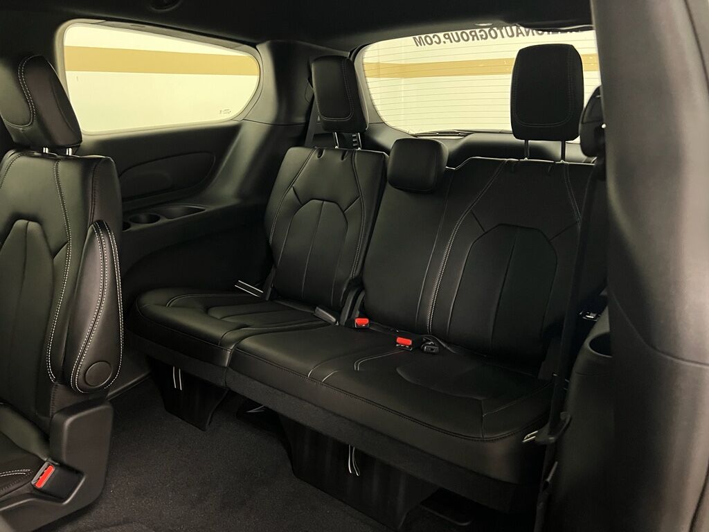 2026 Chrysler Pacifica Select Bozeman MT