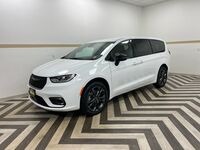 Chrysler Pacifica Select 2026