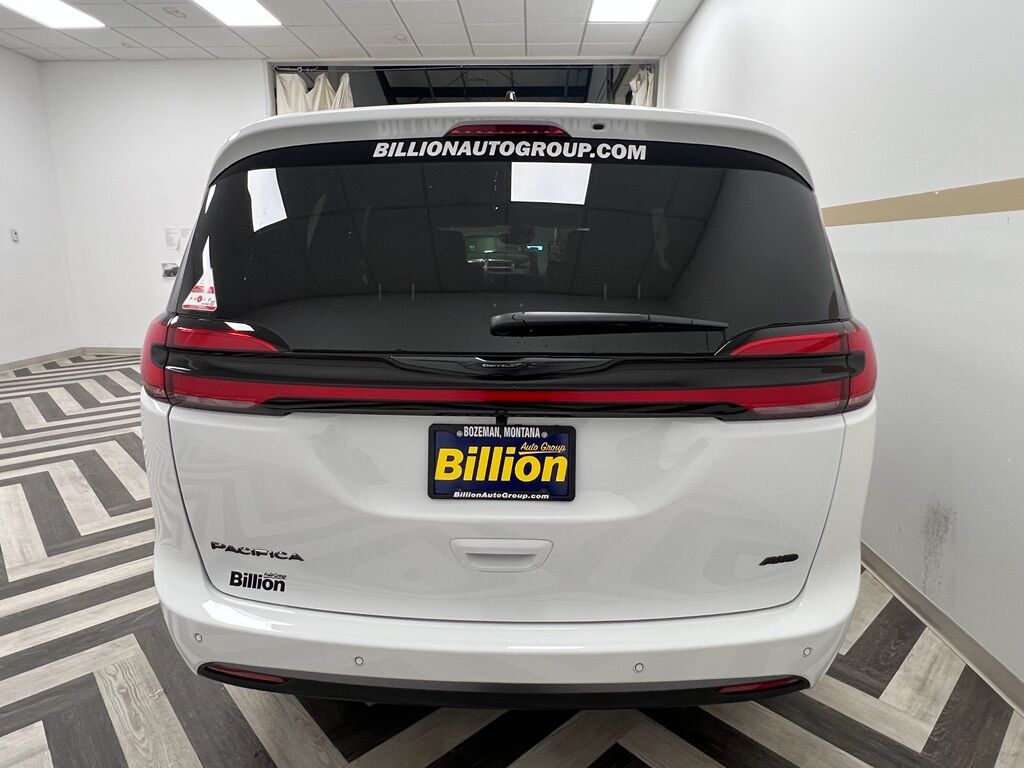 2026 Chrysler Pacifica Select Bozeman MT