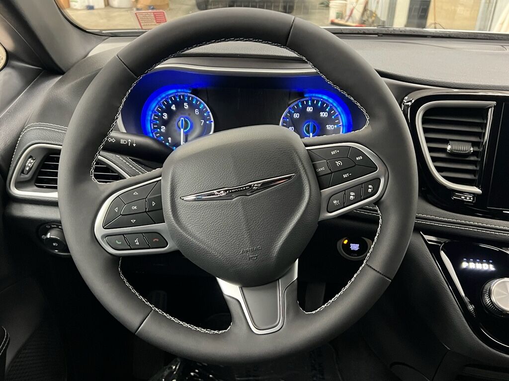 2026 Chrysler Pacifica Select Bozeman MT