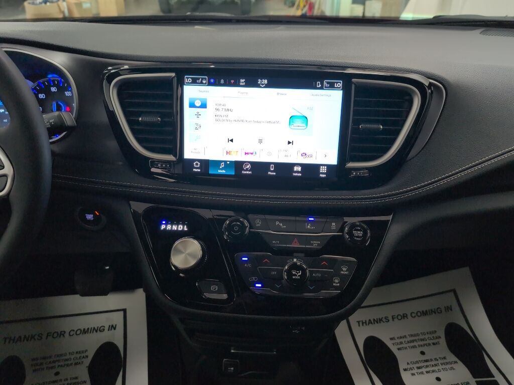 2026 Chrysler Pacifica Select Bozeman MT