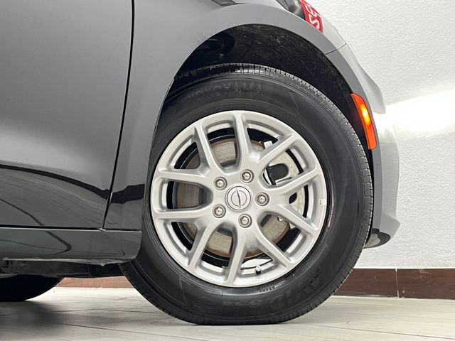 2026 Chrysler Pacifica Select Carrollton TX