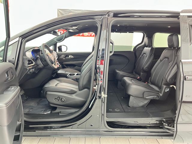 2026 Chrysler Pacifica Select Carrollton TX