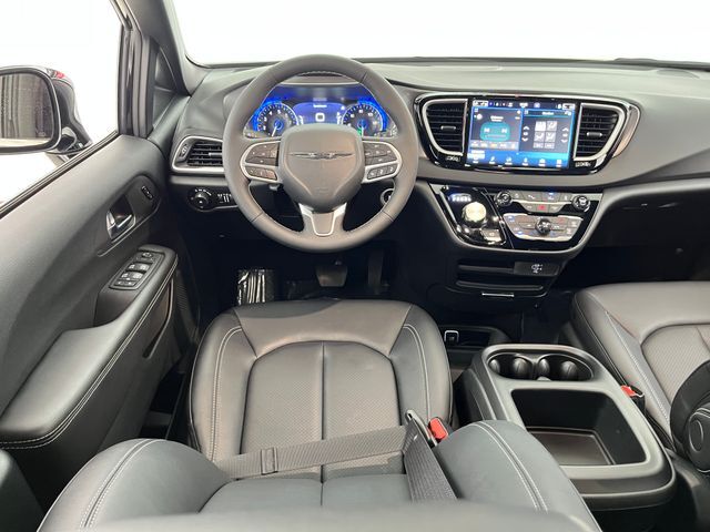 2026 Chrysler Pacifica Select Carrollton TX