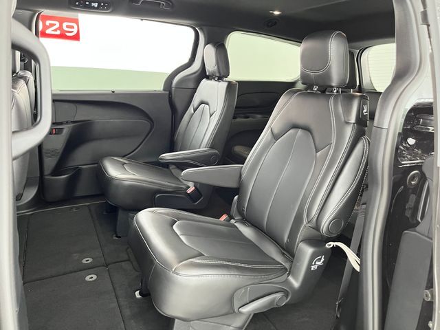 2026 Chrysler Pacifica Select Carrollton TX