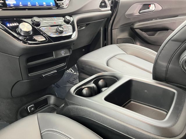 2026 Chrysler Pacifica Select Carrollton TX
