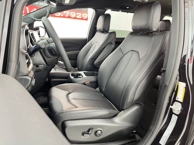 2026 Chrysler Pacifica Select Carrollton TX