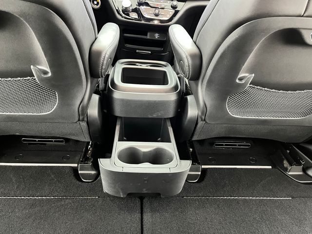 2026 Chrysler Pacifica Select Carrollton TX