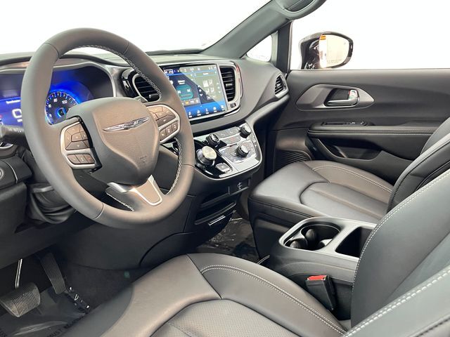 2026 Chrysler Pacifica Select Carrollton TX