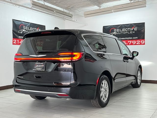 2026 Chrysler Pacifica Select Carrollton TX