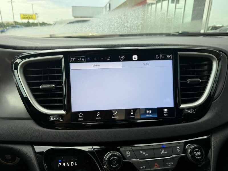 2026 Chrysler Pacifica Select Collinsville OK
