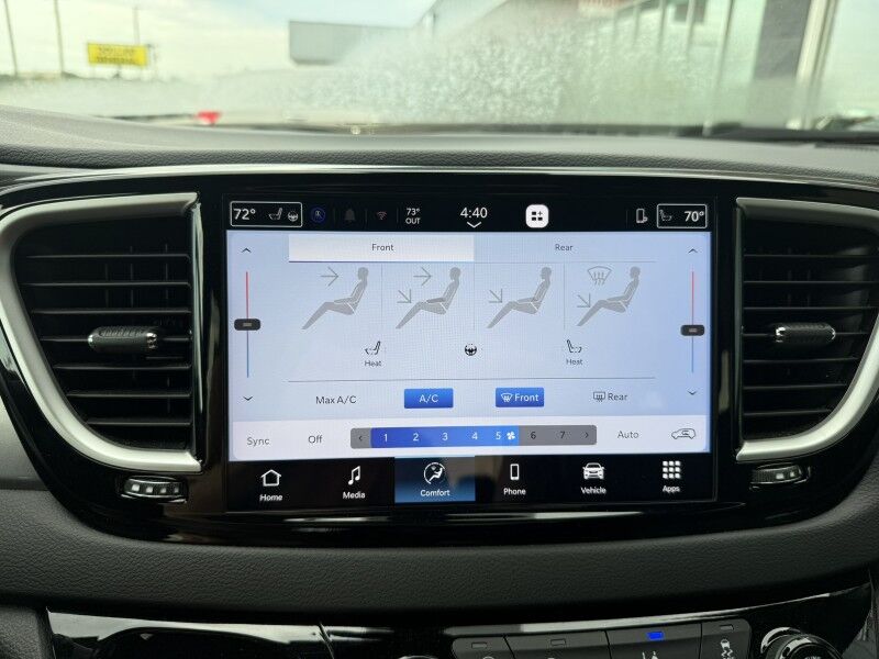 2026 Chrysler Pacifica Select Collinsville OK
