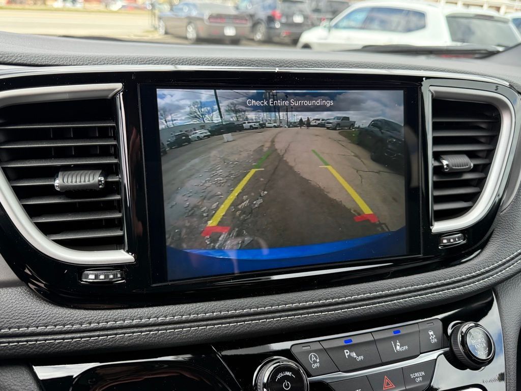 2026 Chrysler Pacifica Select Crestwood KY