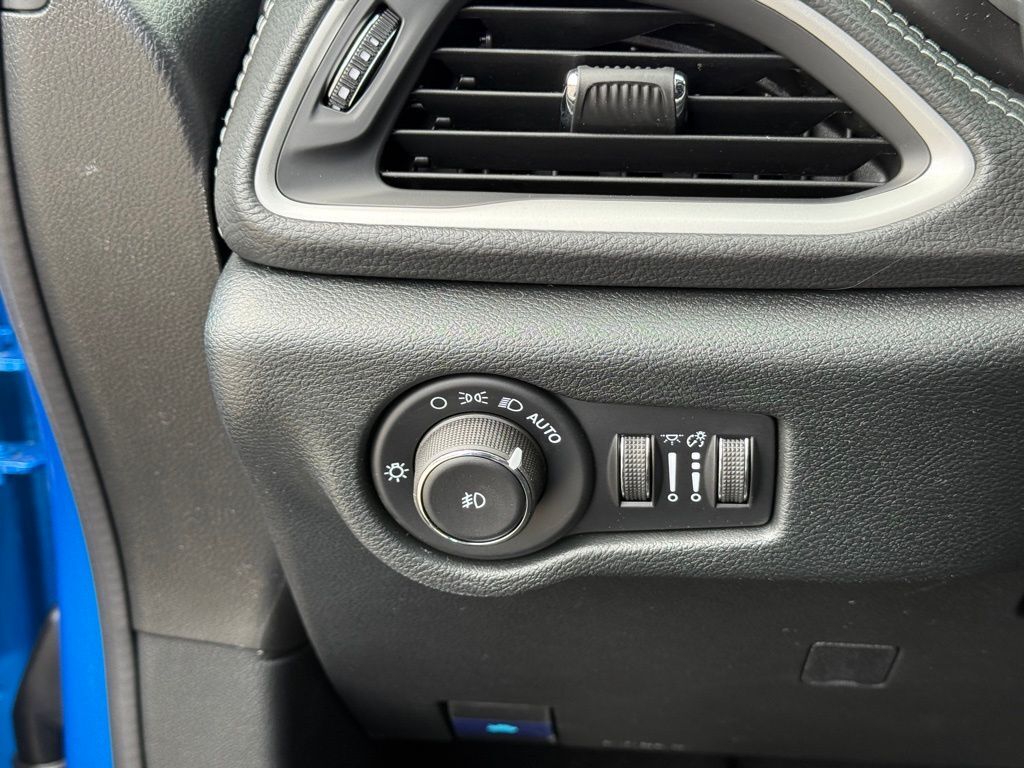 2026 Chrysler Pacifica Select Crestwood KY